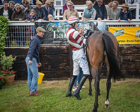 Race 6 - 2M4F Maiden (60 of 85)