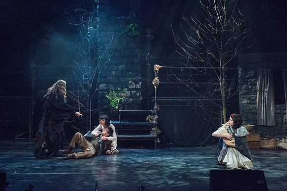 Friday - Act 2 -  (115 of 228).jpg