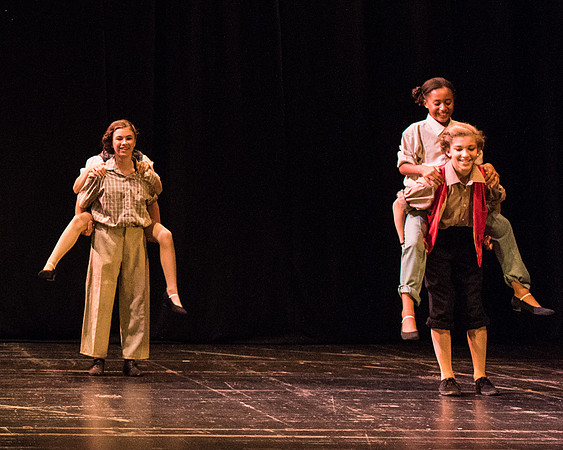 Singing in th Rain -  Thursday - Act 1  (45 of 360)