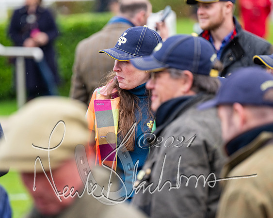 Race 5 - Mares Open  (101 of 129)