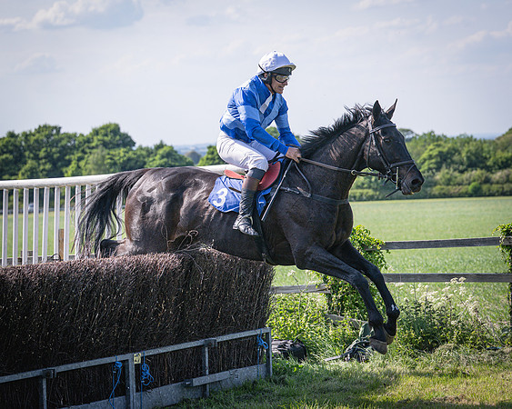 Race 4 Empire De Maulde - Seb Mead winners of The Perry’s of Aylesbury Jaecoo Men’s Open Race (149 of 190)