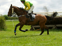 Kimblewick at Kimble Confined Hunts Race