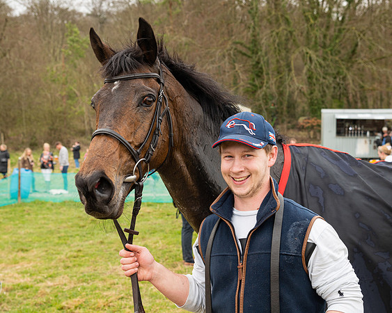 Race 5 - The Ineos Home Counties Grand National (114 of 133)