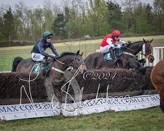 Race 7 - The Jockey Club maiden race for Mares and Fillies only (81 of 96)