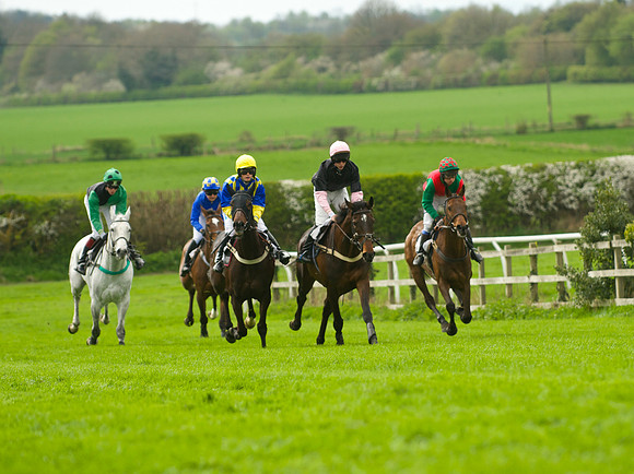 Kimblewick Point to Point at Kingston Blount Racecourse on Saturday 12th April 2014