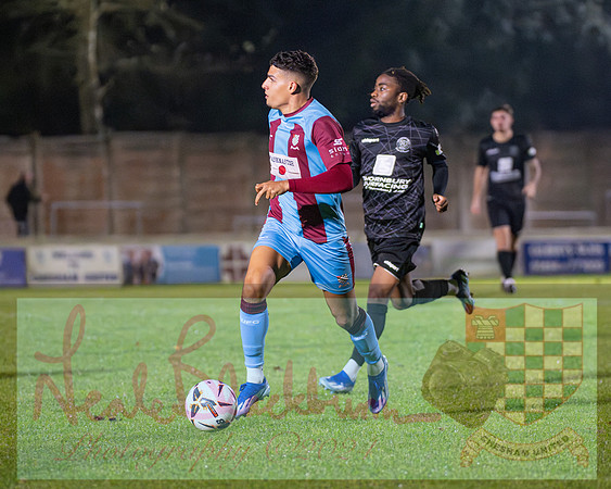 Chesham Utd 3 v 1 Chippenham Town (164 of 416)