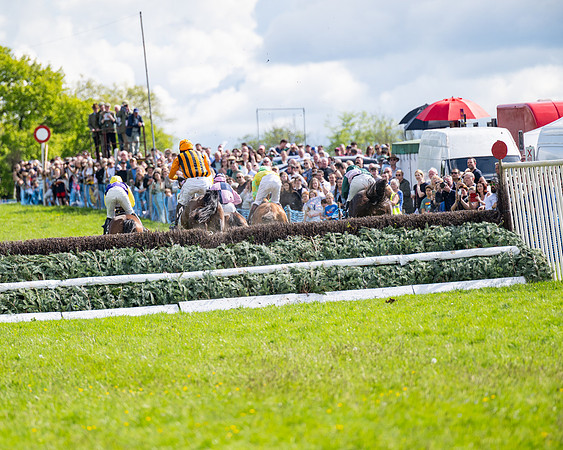 Race 4 -  2M4F Conditions  (67 of 102)
