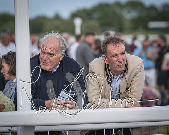Race 3 - The pointtopoint.co.uk champion novices’ Hunter Chase (7 of 140)