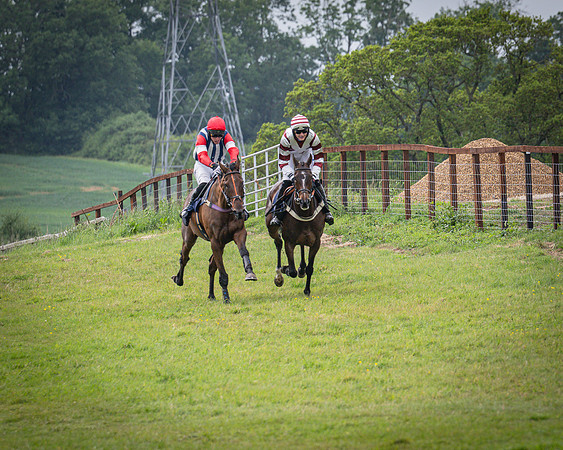 Race 6 - 2M4F Maiden (32 of 85)