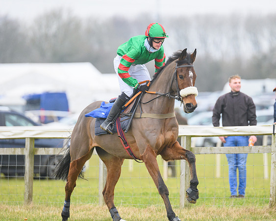 Race 3 - Novice Riders Race (16 of 180)