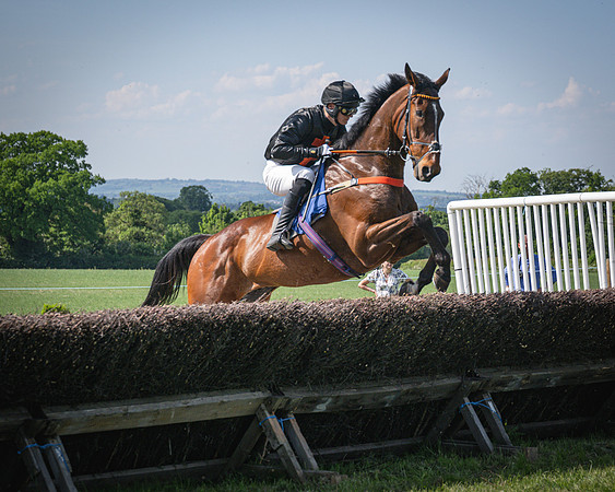Race 4 Empire De Maulde - Seb Mead winners of The Perry’s of Aylesbury Jaecoo Men’s Open Race (78 of 190)