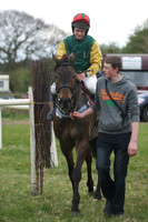 Race 1 - Confined Hunts