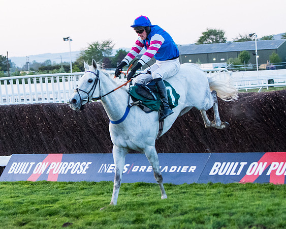 Race 7 - Glos Hussars  (137 of 245)