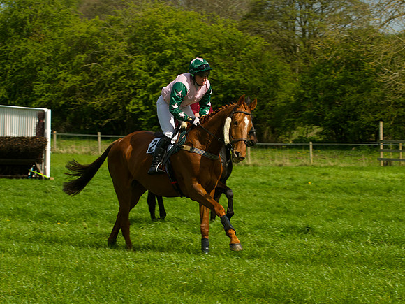 Race 3 - Aga Ladies Open 10
