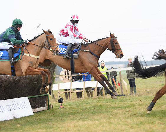 Race 3 - Novice Riders Race (88 of 180)