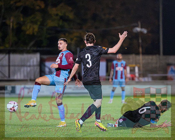 Chesham Utd 3 v 1 Chippenham Town (123 of 416)