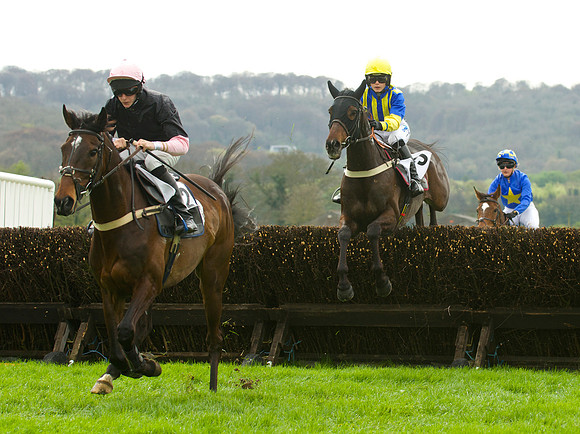 Kimblewick Point to Point at Kingston Blount Racecourse on Saturday 12th April 2014