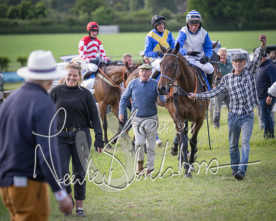 Race 6 - Thorn Plant Hire Maiden Race (115 of 129)