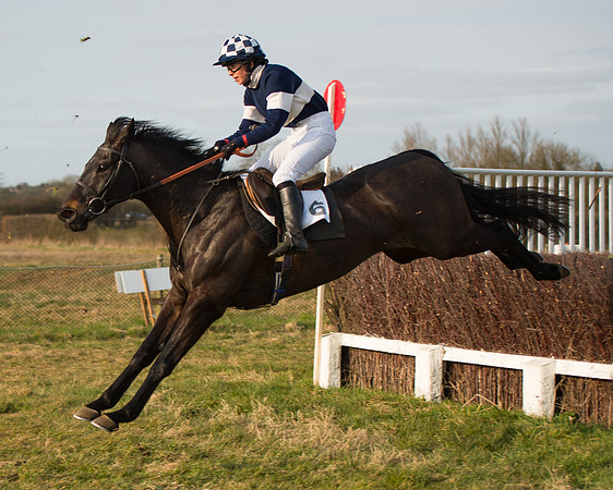Race 4 - Ladies Open (43 of 46).jpg