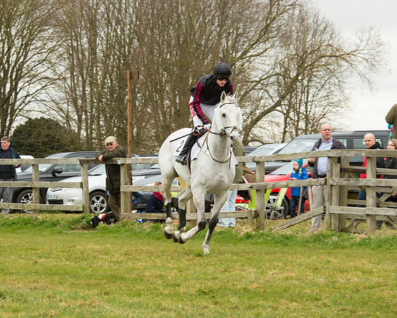 Race 1 - Hunt Club Members race (18 of 75).jpg