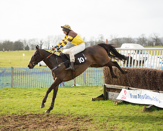 Race 4 - Open Maiden (98 of 110).jpg