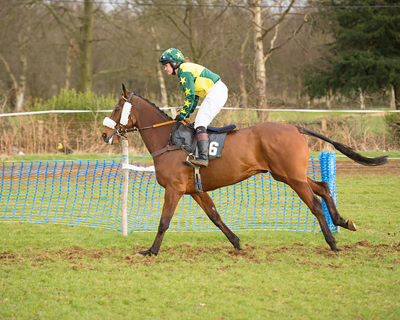 Race 6 - Novice Riders (20 of 79).jpg