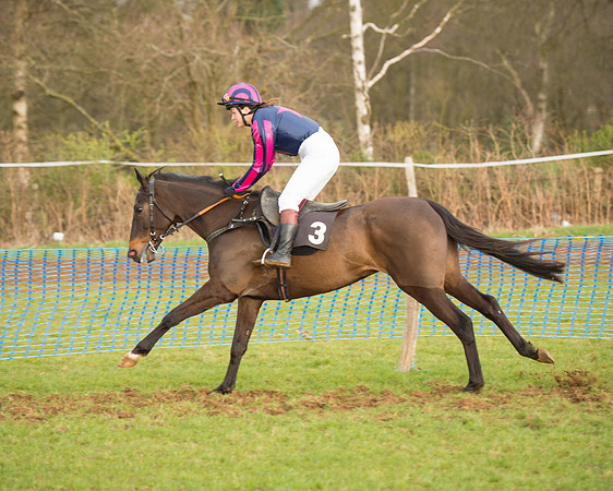 Race 6 - Novice Riders (28 of 79).jpg