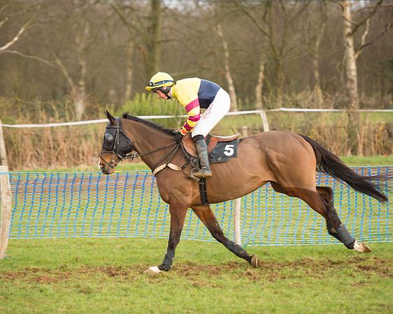 Race 6 - Novice Riders (32 of 79).jpg