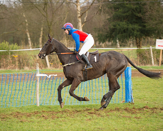 Race 6 - Novice Riders (34 of 79).jpg