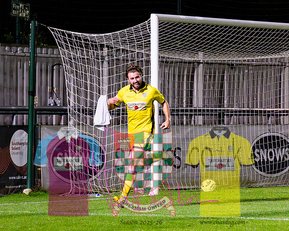 Totton 1 v 1 Chesham United (174 of 282)