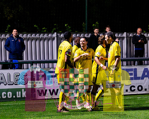 Totton 1 v 1 Chesham United (208 of 282)