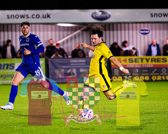 Totton 1 v 1 Chesham United (215 of 282)