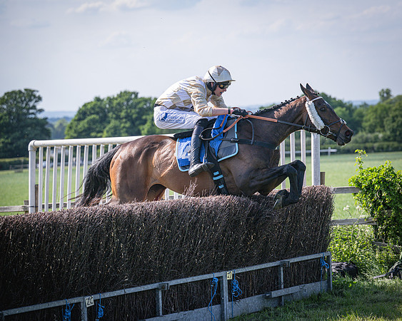Race 4 Empire De Maulde - Seb Mead winners of The Perry’s of Aylesbury Jaecoo Men’s Open Race (138 of 190)