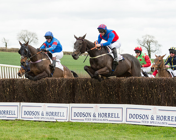 Race 2 - Confined Hunts Race (41 of 100).jpg