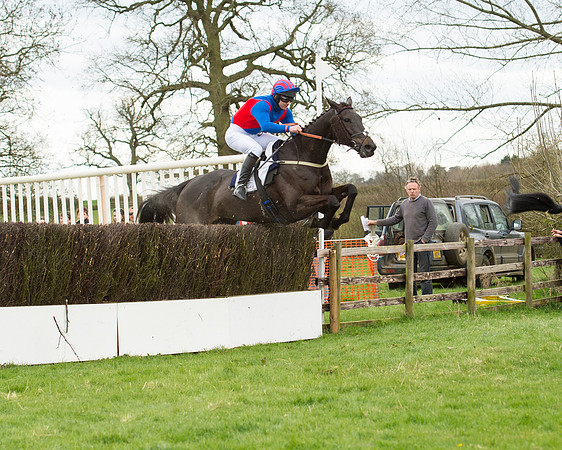 Race 2 - Confined Hunts Race (61 of 100).jpg