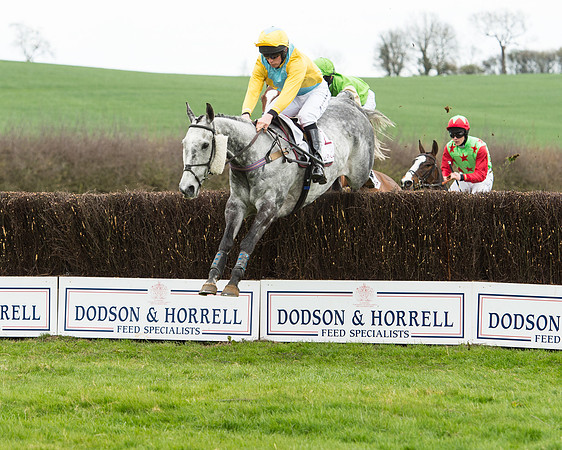 Race 5 - Restricted race (70 of 131).jpg