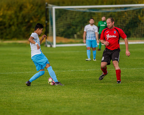 AFC Oaklands 2 v 1 Bengeo Trinity - Warm Up (50 of 297)