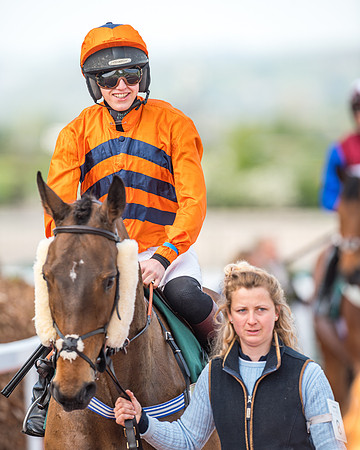 Race 2  -  Intermediate Point to Point Hunters' Steeple Chase (73 of 277)