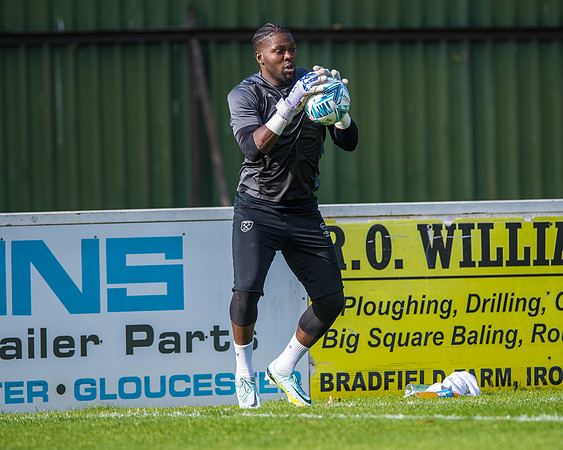 Rams @ Yate Town (21 of 344)