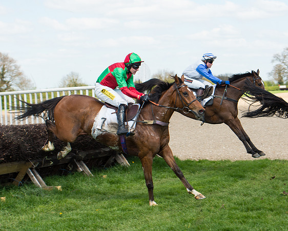 Race 1 - The Confined Hunts Race (94 of 121).jpg