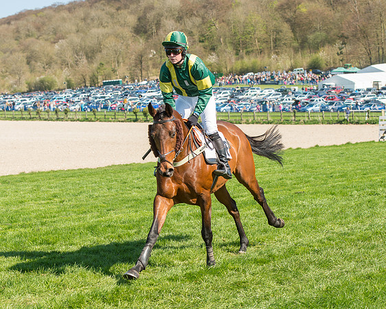 Race 4 - Novice Riders (27 of 87).jpg