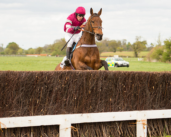 Race 4 - Hunt members (35 of 49).jpg