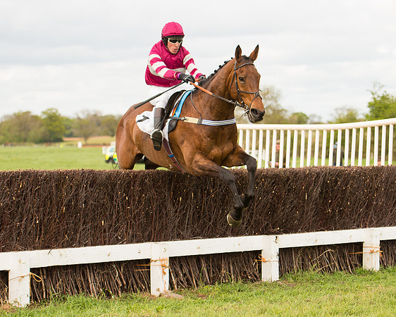 Race 4 - Hunt members (38 of 49).jpg