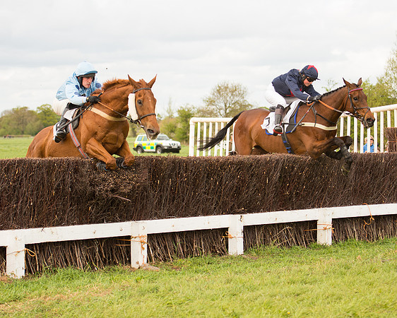 Race 4 - Hunt members (43 of 49).jpg