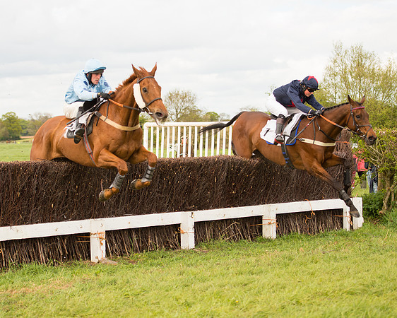 Race 4 - Hunt members (44 of 49).jpg