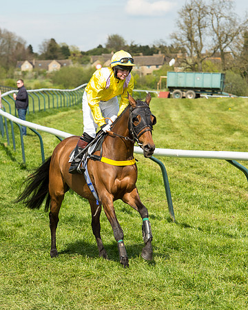 Race 4 - Novice riders (22 of 103).jpg