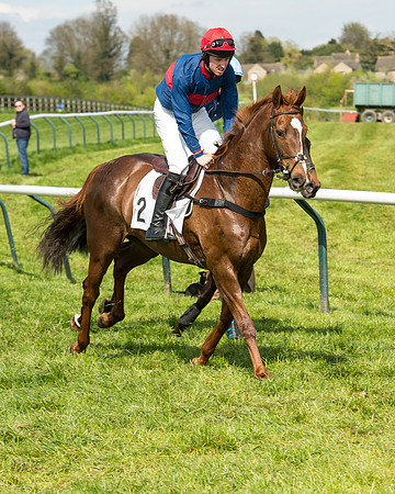 Race 4 - Novice riders (30 of 103).jpg