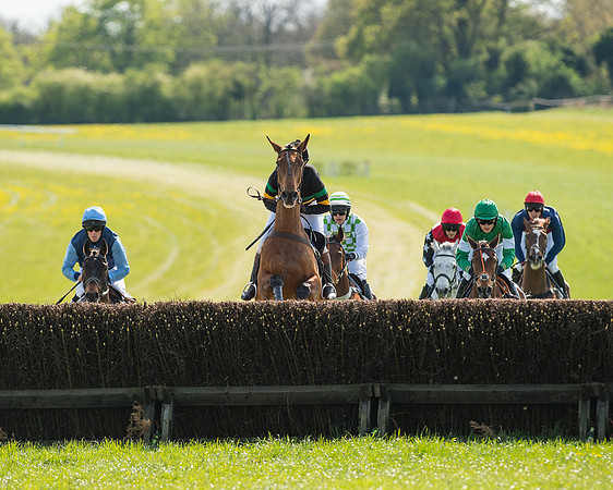Race 4 - Novice riders (31 of 103).jpg