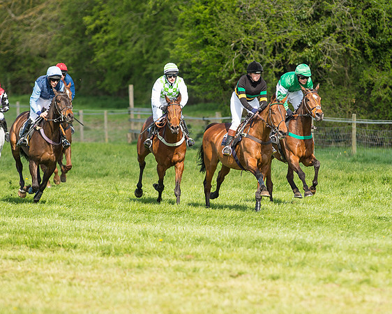 Race 4 - Novice riders (57 of 103).jpg