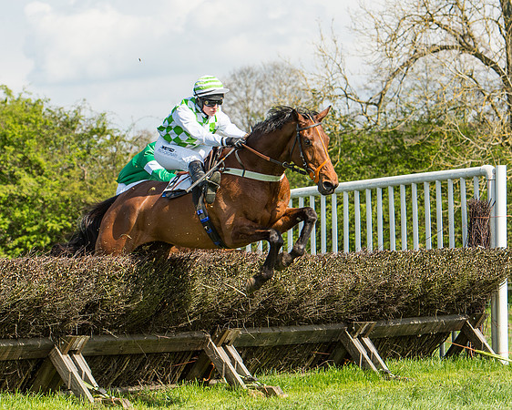 Race 4 - Novice riders (70 of 103).jpg